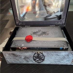 TWILIGHT:  Collector's Gift Set